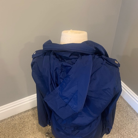 C Wonder Stylist Navy Rain Jacket. Size Small - Picture 6 of 7